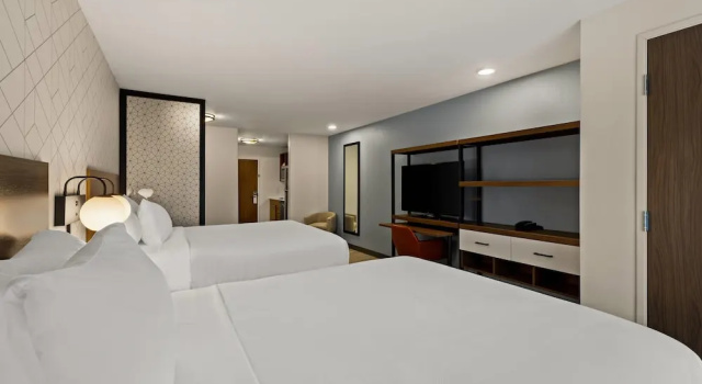 Четырёхместный номер Standard Everhome Suites Denver Airport