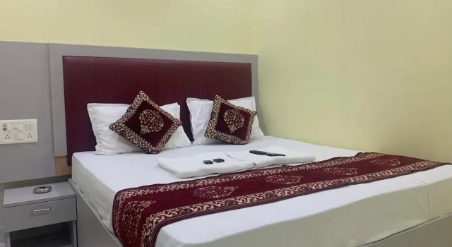 Hotel Sai Plaza
