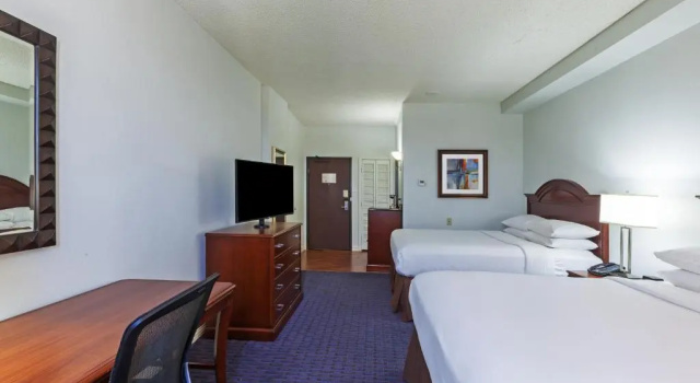 Standardowy czteroosobowy pokój Hilton Waco