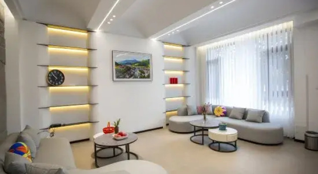 Qingmucun Zuoan Spring Homestay, Prenota Hotel Hanzhong Shaanxi