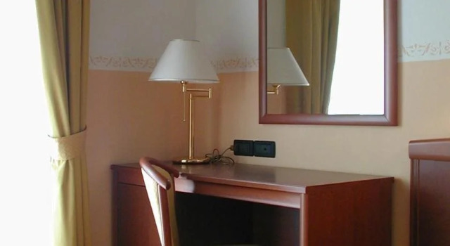 Hotel Ristorante Pedrocchi, Prenota Hotel Fara Vicentino Veneto