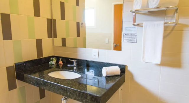 Четырёхместный номер Standard Lazuli Hotel