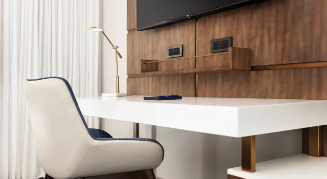 Номер Standard Delta Hotels by Marriott™ Virginia Beach Waterfront Suites
