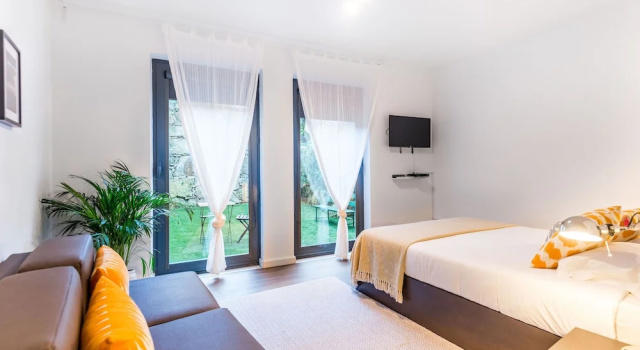Студия с балконом Trind3 · Samasal Trindade Apartments #3 With Garden