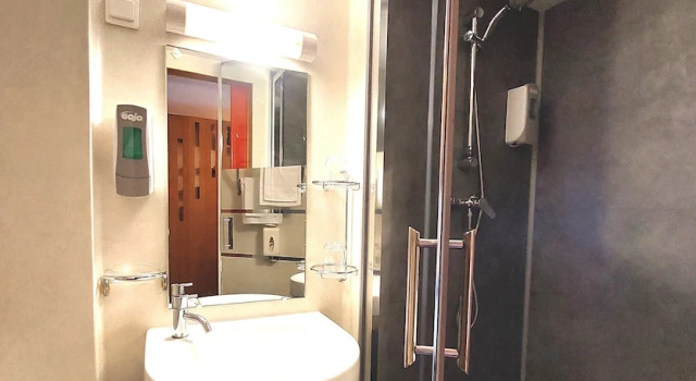 Трёхместный номер Standard с видом на парк Auberge des Goubelins