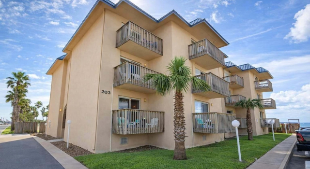 Bayfront W/docks & Fish 3 Patios Prime Location 2 Bedroom Apts, Buchen Sie Ferienwohnung Padre Island USA