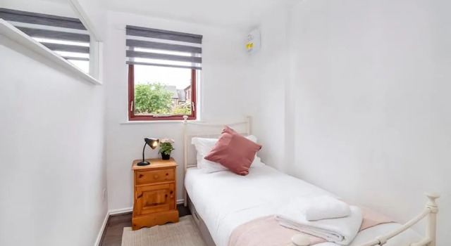 30 Fewster Way York, Забронировать Отель Йорк Северный Йоркшир, рядом с Церковь Св. Олафа