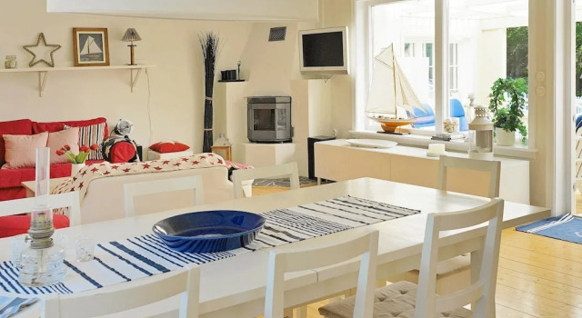 Holiday Home in Uddevalla, Book Hotel Uddevalla 