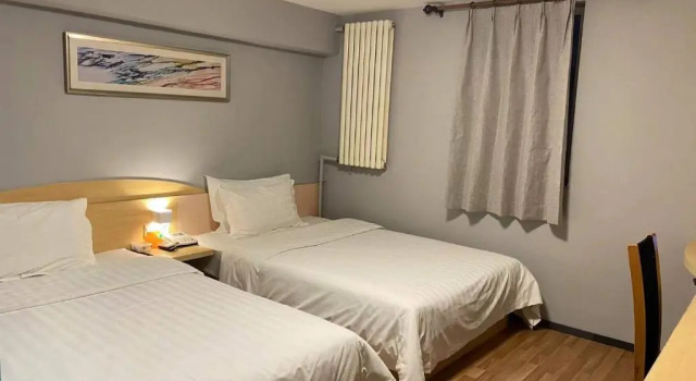 Двухместный номер Superior 7Days Inn Shenyang Gugong Huaiyuanmen Subway Station