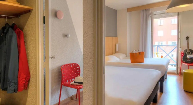 Трёхместный номер Standard ibis Hyeres Centre