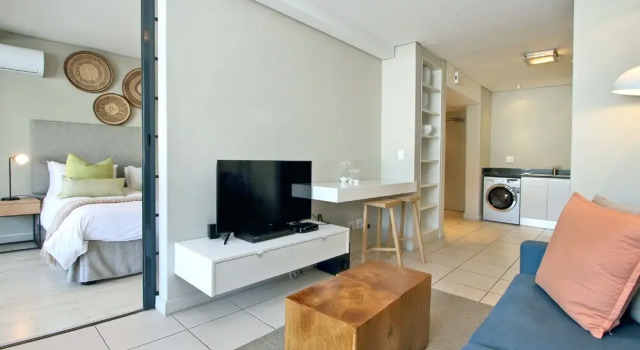 ITC Hospitality Group One Bedrooms The Decks Building, Забронировать Апартаменты/квартира Отели Кейптауна с парковкой, рядом с Замок Доброй Надежды, Парковка
