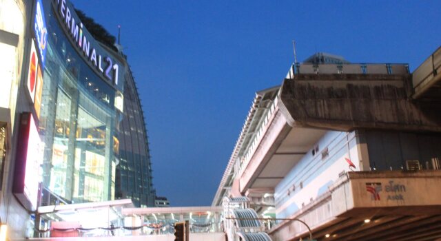 Sukhumvit Business Inn By Bunk, Забронировать Отель Ваттана Бангкок, рядом с Ресторан Cabbages &amp; Condoms