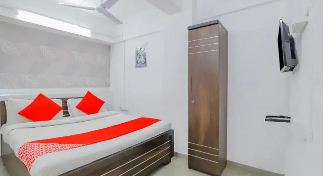 Hotel Laksh by OYO Rooms