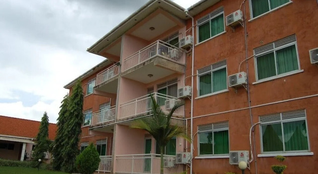Gulu Churchill Courts Hotel, Book Hotel SPA-hoteller i Gulu, SPA