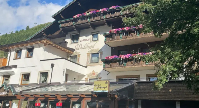 Gasthof Weißkugel, Rezervovat Hotel Hotely v Tyrolsko se snídaní, Snídaně