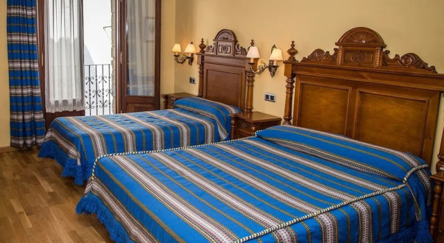 Hotel del Pastor, Забронировать Отель Отели и гостиницы Морелья, рядом с Музей Sexenni, Отель
