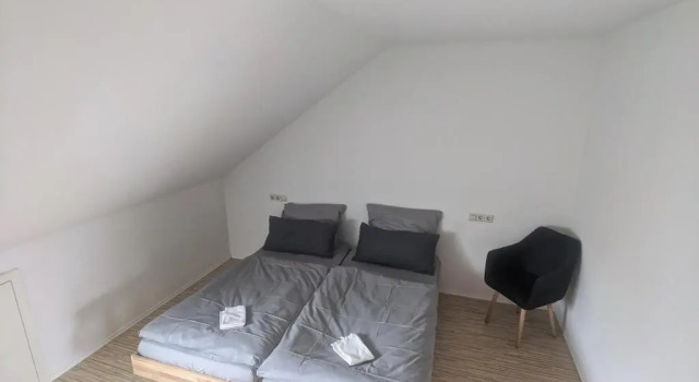 Über den Dächern von Kirchheim, Modernes Apartment, Забронировать Апартаменты/квартира Кирххайм-унтер-Текк Swabian Alps
