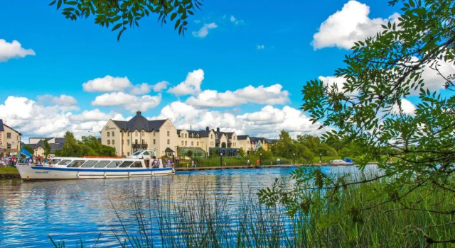 Номер Deluxe The Landmark Hotel