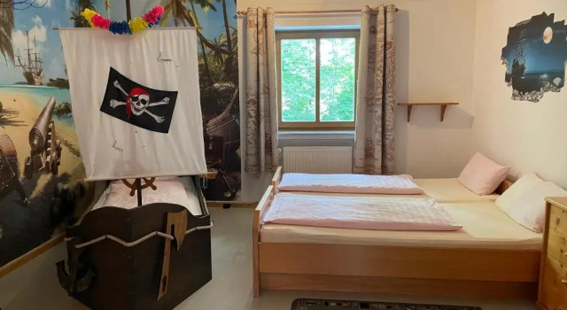 Трёхместный номер Standard Krug's Family Hostel und Restaurant