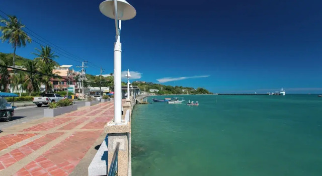 Апартаменты Pixels - Ocean Front Studio with Pool View Cape Panwa