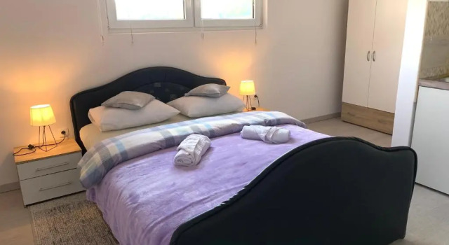 Студия Apartmani i sobe Đurđan