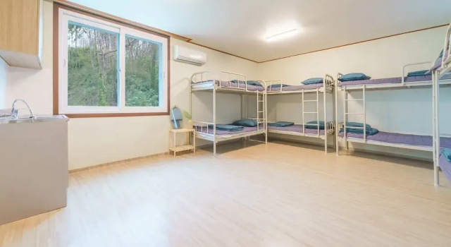 Gangneung Funny Group Pension, Boek Pension Hotels in Gangwon-Do met parkeren, Parkeren