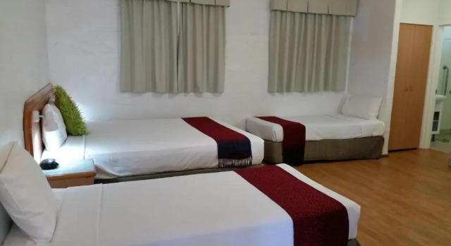 Люкс c 1 комнатой Espana Motel