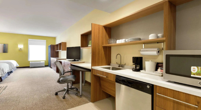 Четырёхместная студия Home2 Suites By Hilton York