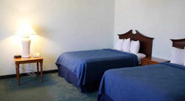 Семейный люкс Cocoa Beach Suites Hotel