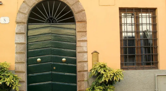 Lucca Central Garden Cottage