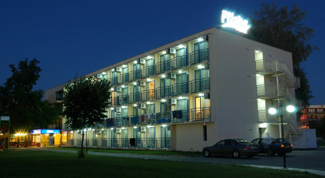 Hotel Pliska - Breakfast - All inclusive Light, Забронировать Отель Отели Солнечного берега с парковкой, рядом с Танцевальный клуб Den Glade Viking, Парковка