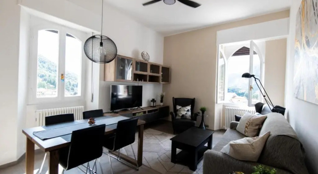Апартаменты Bella Alda Beautiful Como Castle Penthouse
