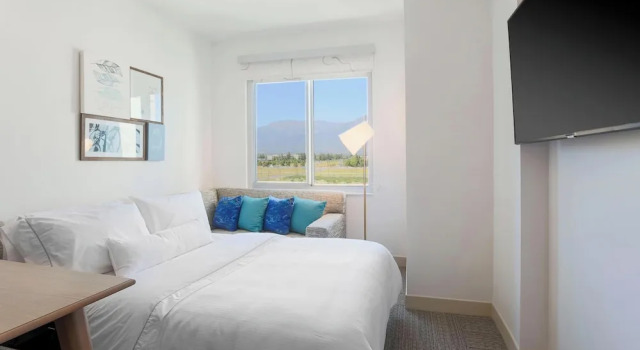 Element by Marriott Ontario