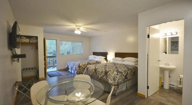 Студия Standard Pender Harbour Resort & Marina