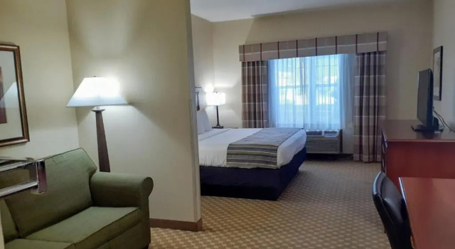 Люкс Country Inn & Suites by Radisson, Freeport, IL