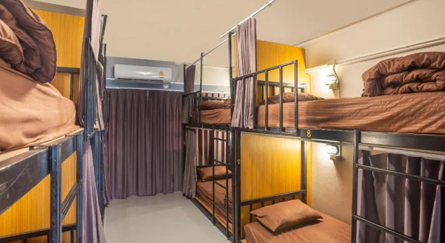 Кровать в общем номере (женский номер) OYO 723 Lamphun Hostel