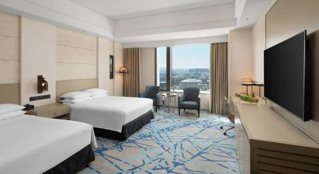 Люкс Presidential с 3 комнатами Renaissance Shanghai Caohejing Hotel
