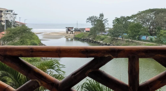 Номер Superior Hotel Sol y Playa Montañita