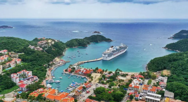 Полулюкс Hotel Huatulco Máxico