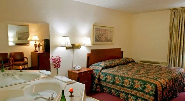 Люкс Americas Best Value Inn Geneva