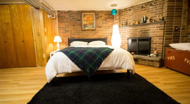 Maria Montreal, Book Hotel Notre-Dame-de-Grace Montreal