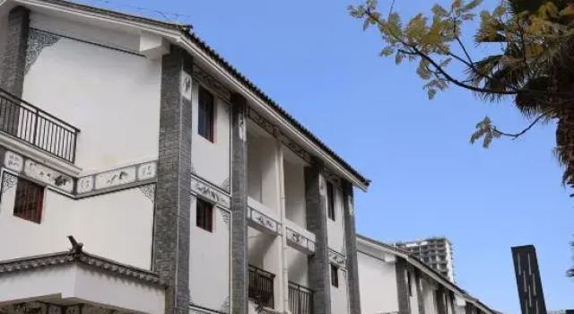 Tingting Manju Hotel, Prenota Hotel Hotel a Yunnan con parcheggio, Parcheggio