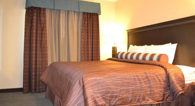 Люкс Red River Inn and Suites