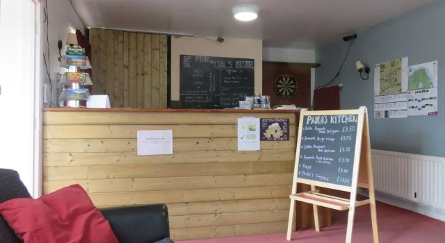 Finn McCools Giants Causeway Hostel, Забронировать Хостел Бушмилс Графство Антрим, рядом с Хезлетт-хаус