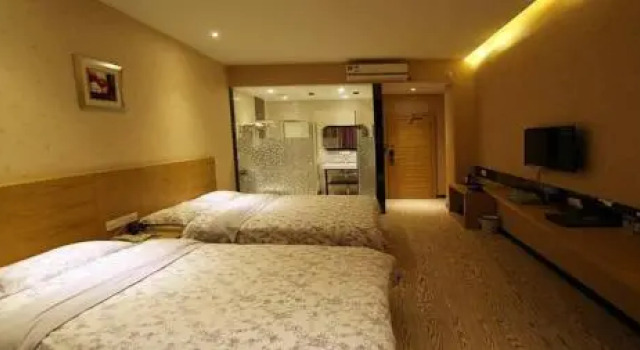 Romantic West Street Hotel Guilin North Station Branch