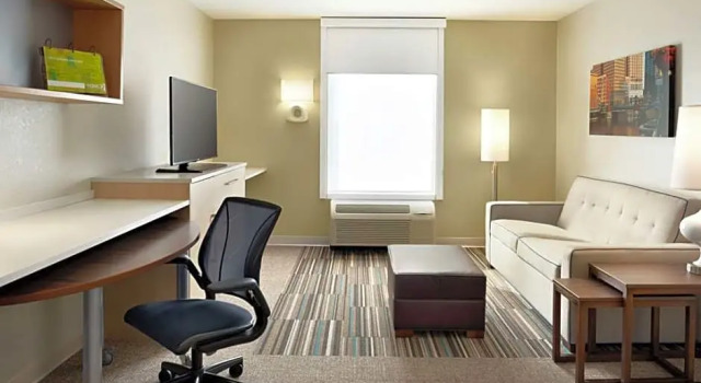 Двухместный люкс c 1 комнатой Home2 Suites by Hilton Milwaukee Brookfield