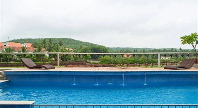 White Pearl Suites by Rosetum, Book Hotel Hotels in Goa with a Pool, Swimming Pool