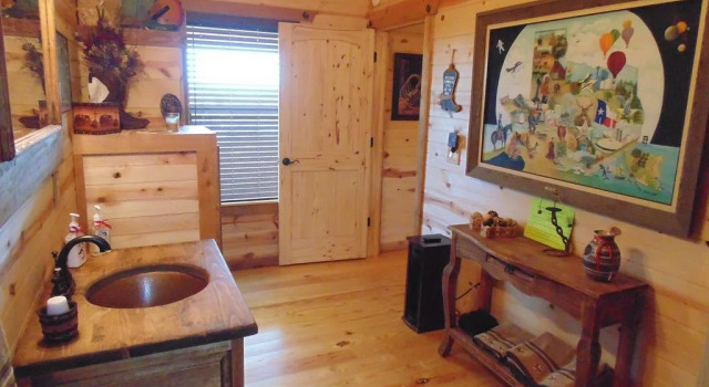 Texas T Bed and Breakfast, Buchen Sie Hotel Llano Texas Hill Country