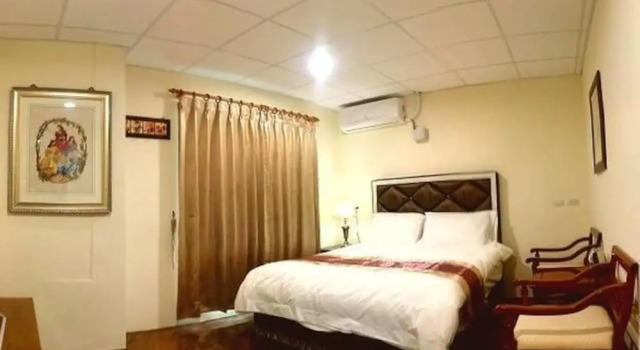 Ya-Go Guest House