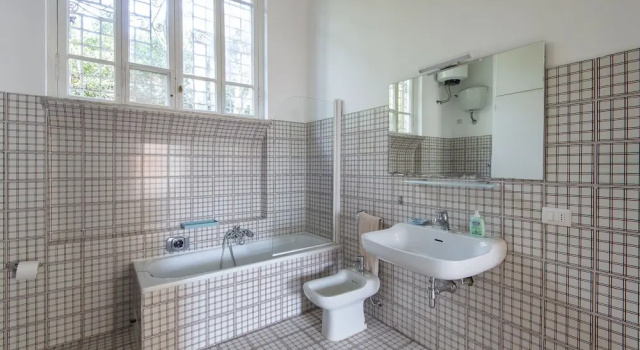 Апартаменты Premium Popolo Square Luxury Two Bedroom Apartment